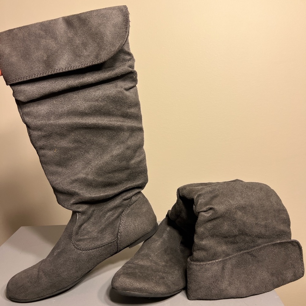 Gray Riding-style Boots.